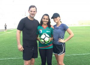 EX-JOGADOR RONALD DE BOER ESTEVE NO BRASIL PARA APOIAR O FUTEBOL FEMININO