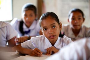 Por que lugar de menina é onde ela quiser?