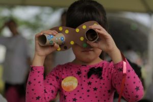 EVENTO RESGATA BRINCADEIRAS TRADICIONAIS E A IMPORTÂNCIA DO TEMPO EM FAMÍLIA