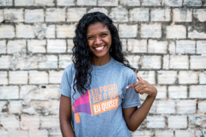 Em outubro, apadrinhe uma Menina Líder e faça a diferença!