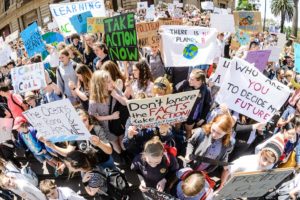 Os impactos das mudanças climáticas na vida das meninas