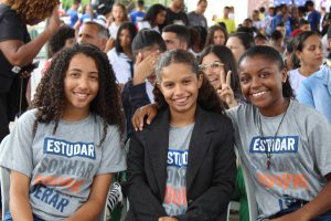 Estudo conclui que modelo de apadrinhamento da Plan promove desenvolvimento de crianças e suas comunidades