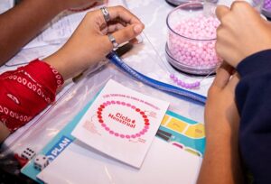 28 de maio: ação de conscientização sobre a dignidade menstrual no Metrô de Salvador